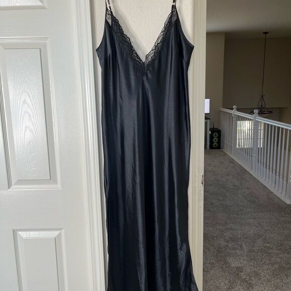 NWT INC International Concepts Lace-Trim Long Nightgown Deep Black Size SM #185 - Picture 4 of 8